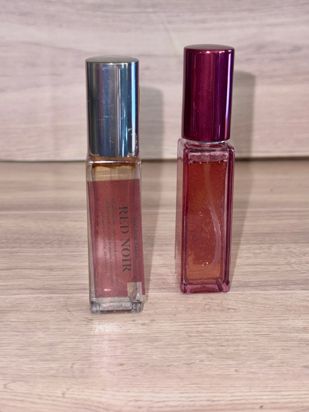 Red noir perfume